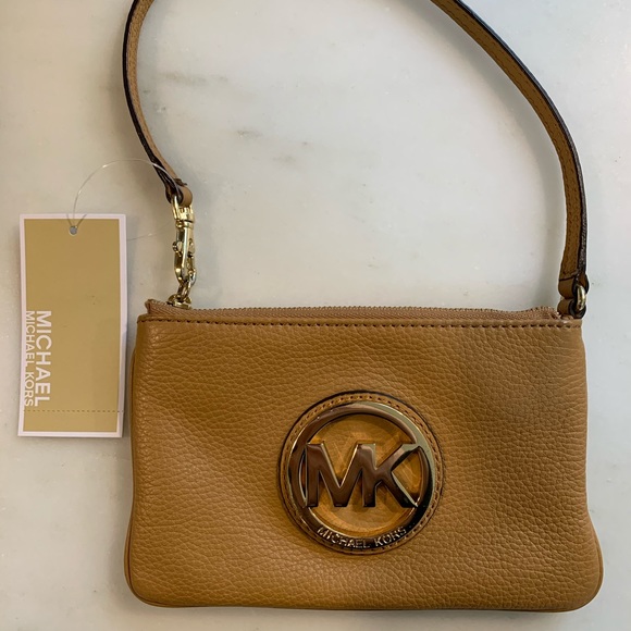 Michael Kors Wristlet NWT - Picture 4 of 5